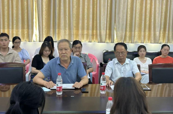 365官网召开2022-2023学年春季学期期末总结大会