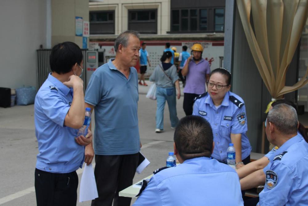 365官网顺利开展迎接2023级新生报道工作