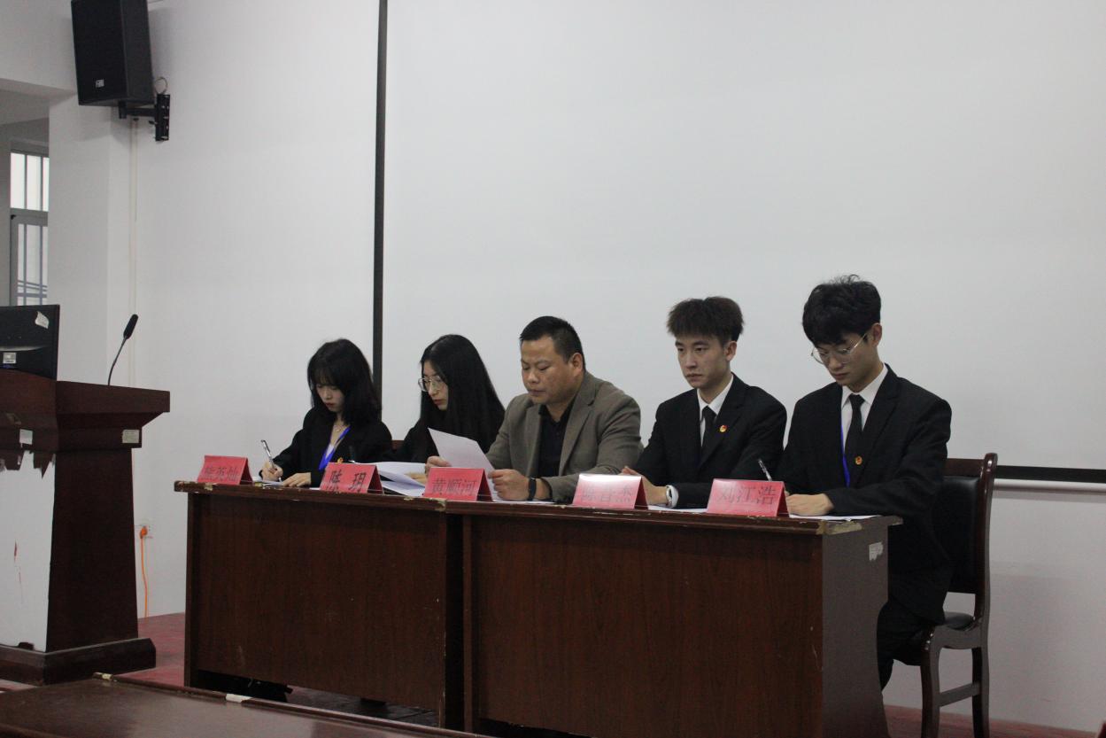 同心聚力学代会 逐梦青春向未来 ——365官网第十二次学生代表大会胜利召开 同心聚力学代会 逐梦青春向未来 ——365官网第十二次学生代表大会胜利召开