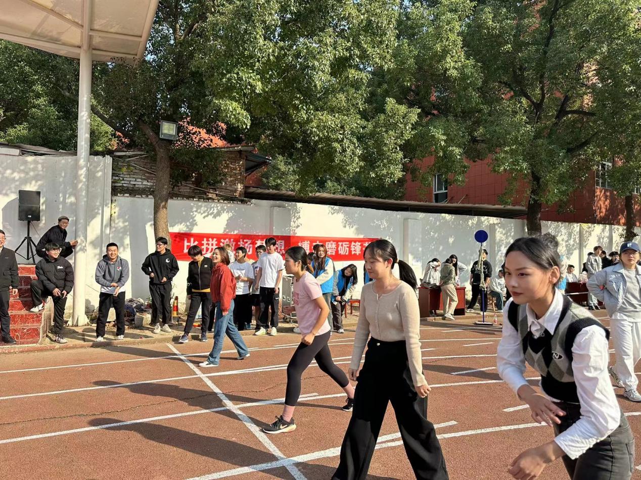 青春奋进新时代，运动逐梦向未来——best365官方网站登录入口2023年秋季运动会暨教职工运动会