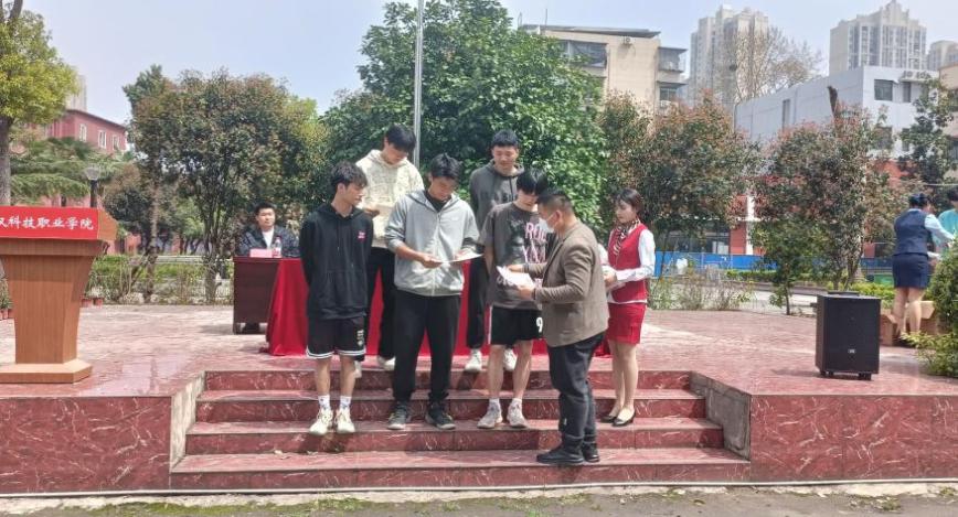 青春“篮”不住，热血不止步 —best365官方网站登录入口第十八届“希望杯”篮球赛闭幕
