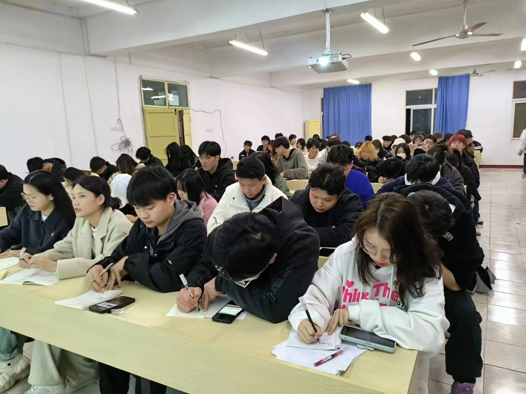 赓续雷锋精神,争做志愿先锋 赓续雷锋精神,争做志愿先锋