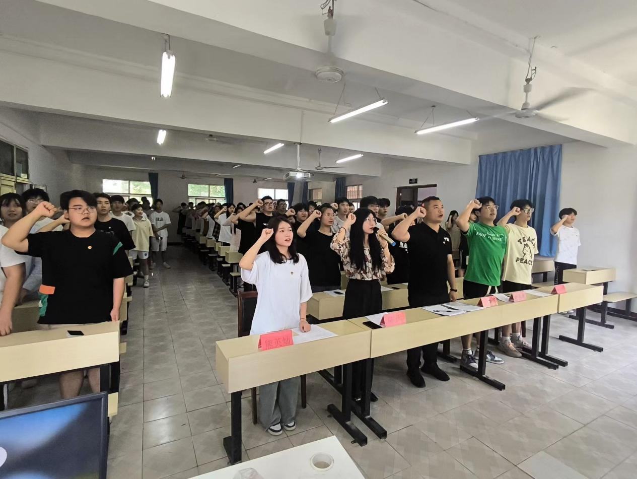 青春心向党，奋斗新征程 ——best365官方网站登录入口第五期团课结业典礼暨入团仪式