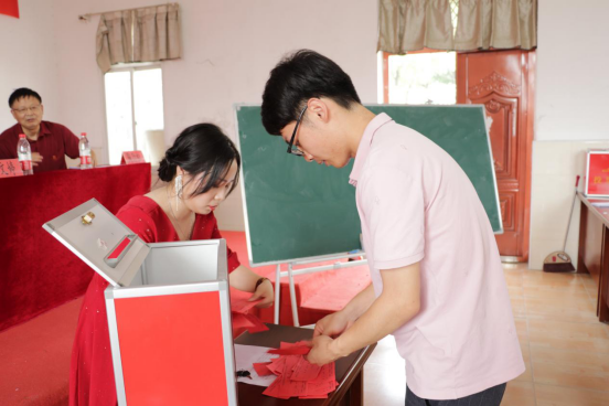 365官网党委召开第六次党员大会 选举产生新一届党委委员及党委书记