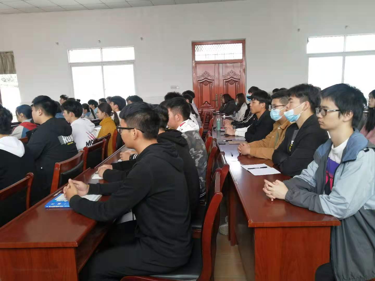 365官网举行第三十期业余党校开班仪式