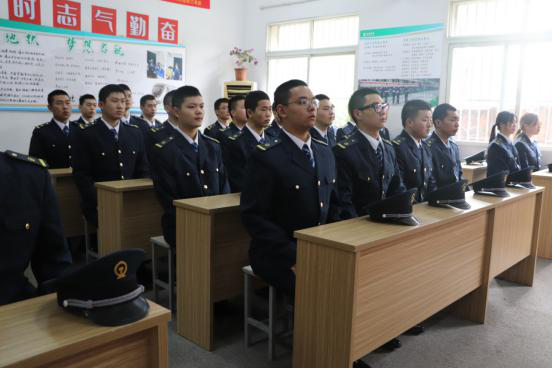 365官网举行2019级深圳地铁订单班开班仪式 365官网举行2019级深圳地铁订单班开班仪式